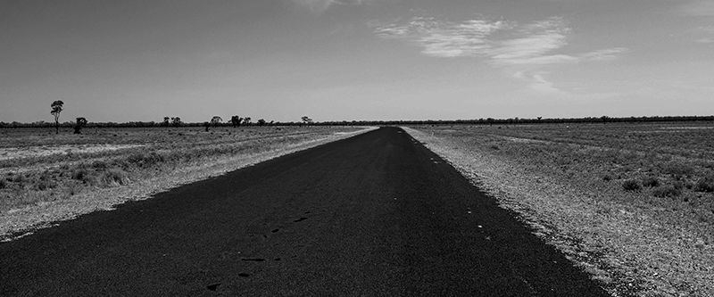 Austrailan Road To Lightning Ridge