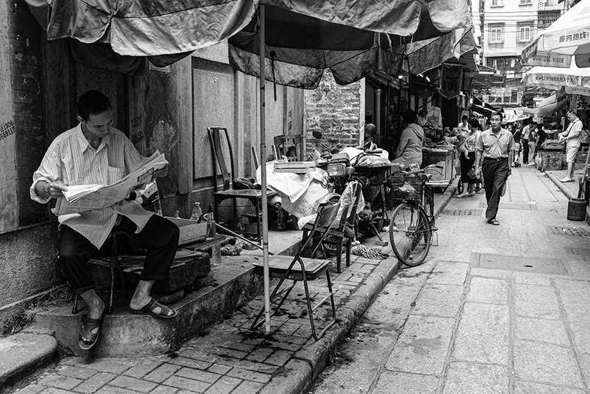 barber_reading China