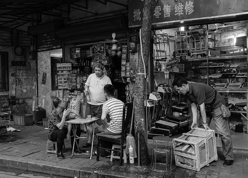 scales, China